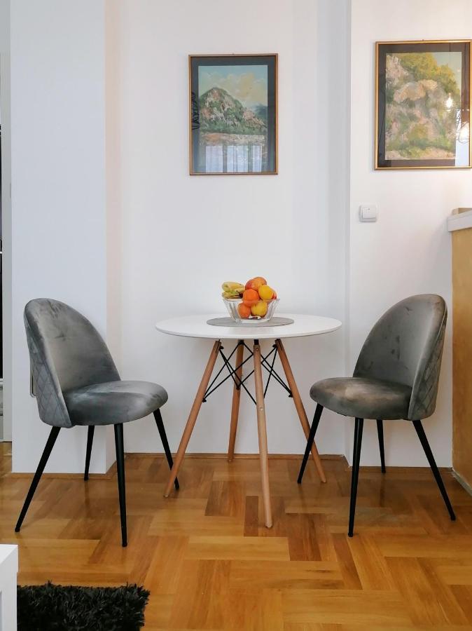 סרמסקה מיטרוביקה Apartman Mia מראה חיצוני תמונה